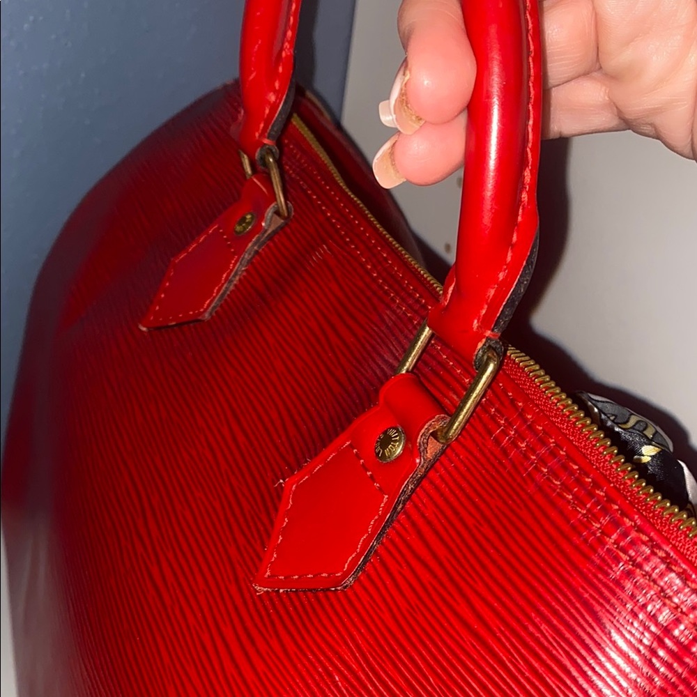Louis Vuitton Red bag with Sleek Design  large speedy Authentic W/Dust Bag - Picture 8 of 8